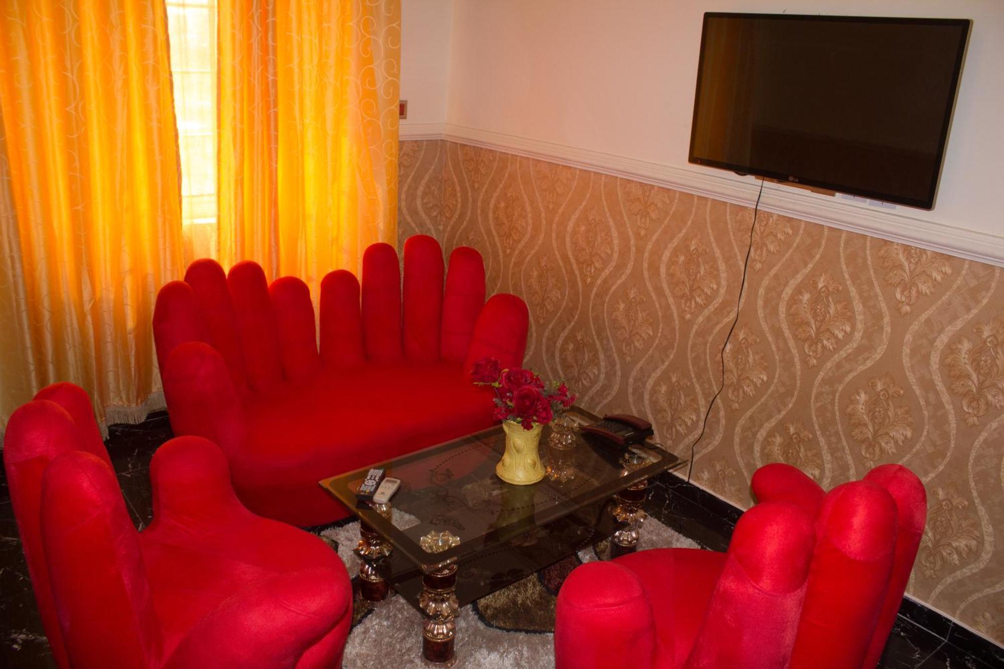 Ag Hotel And Suites Ogbodjo 외부 사진